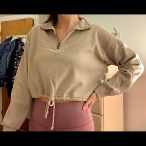 american eagle cropped sweatshirt